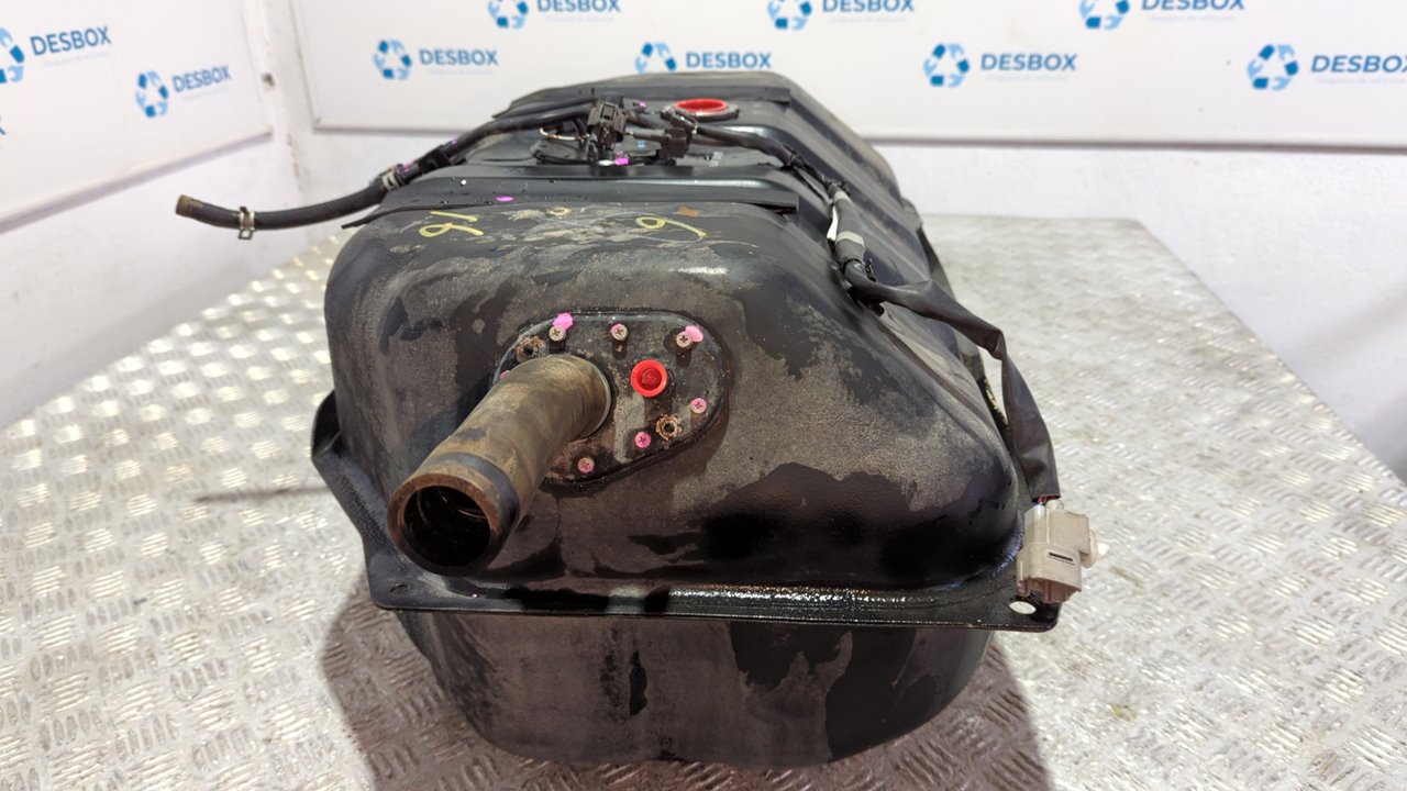 DEPOSITO COMBUSTIBLE TOYOTA LAND CRUISER (J9) - vista 4