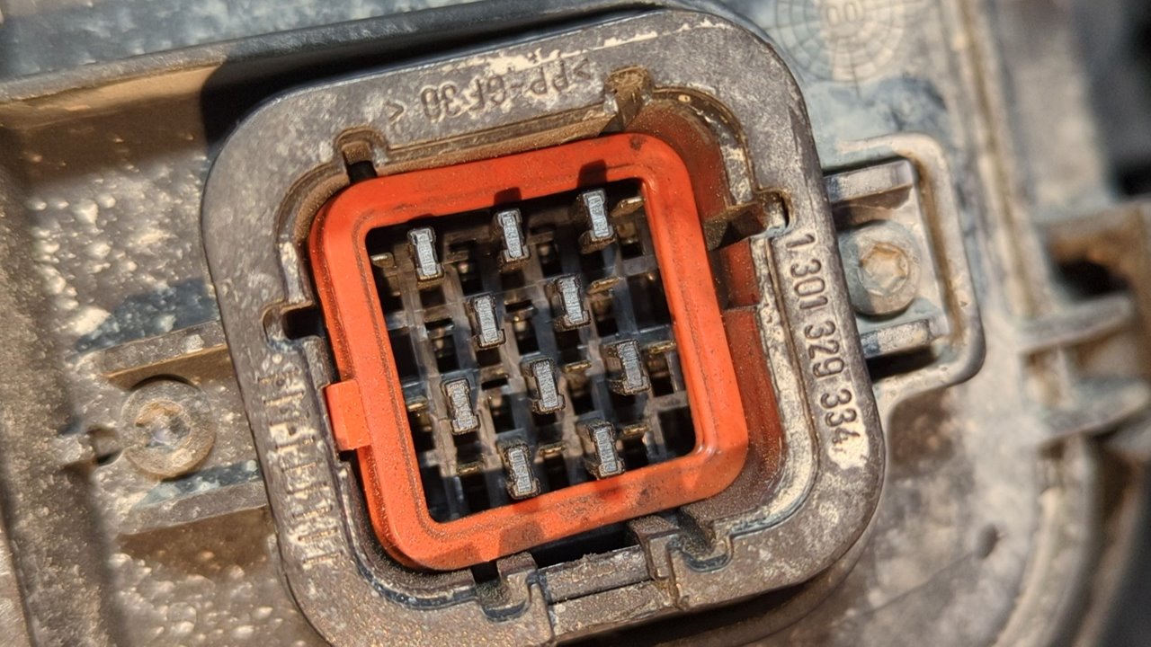 FARO DERECHO FORD MONDEO BERLINA (GE) - vista 4