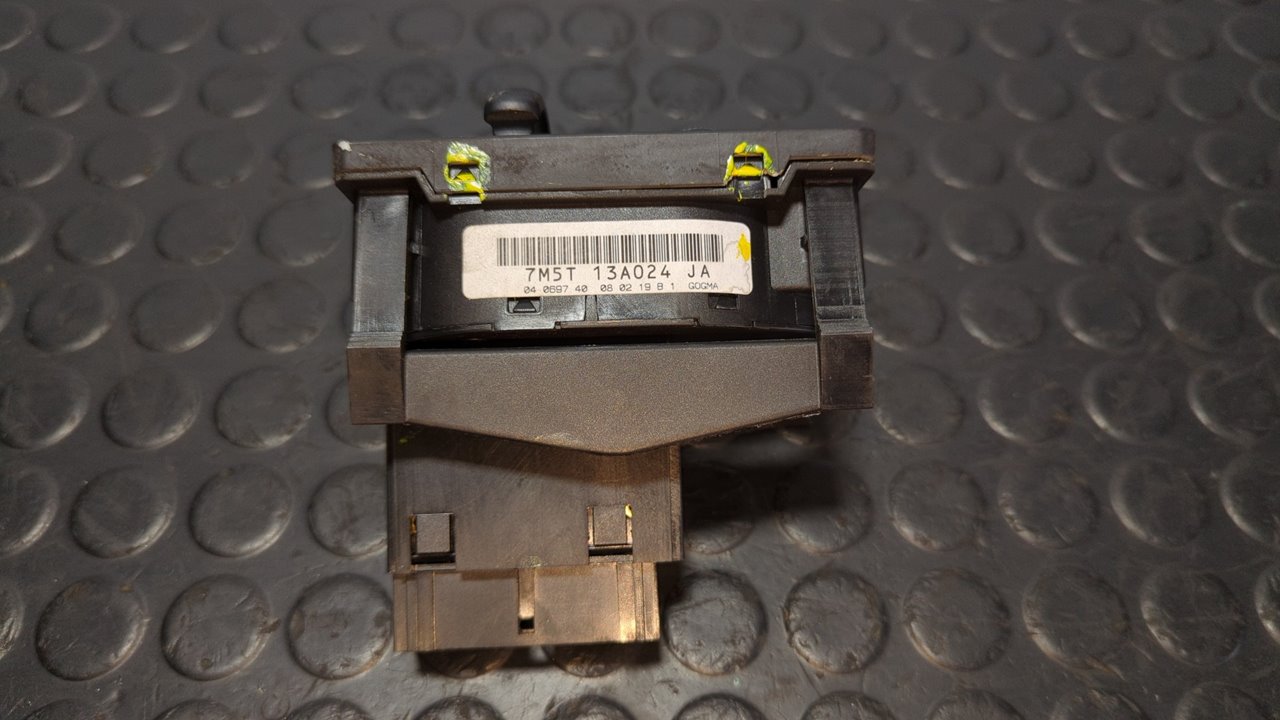 MANDO LUCES FORD FOCUS BERLINA (CAP) - vista 4