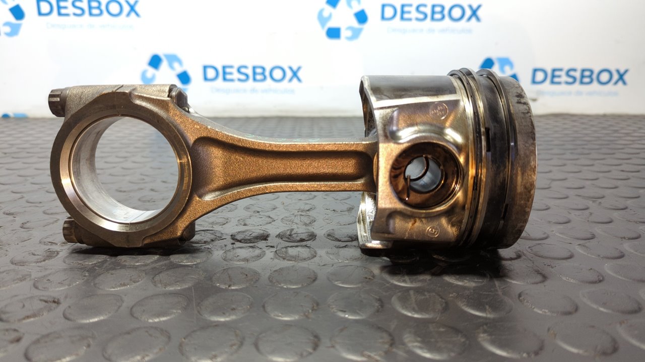 PISTON RENAULT MAXITY