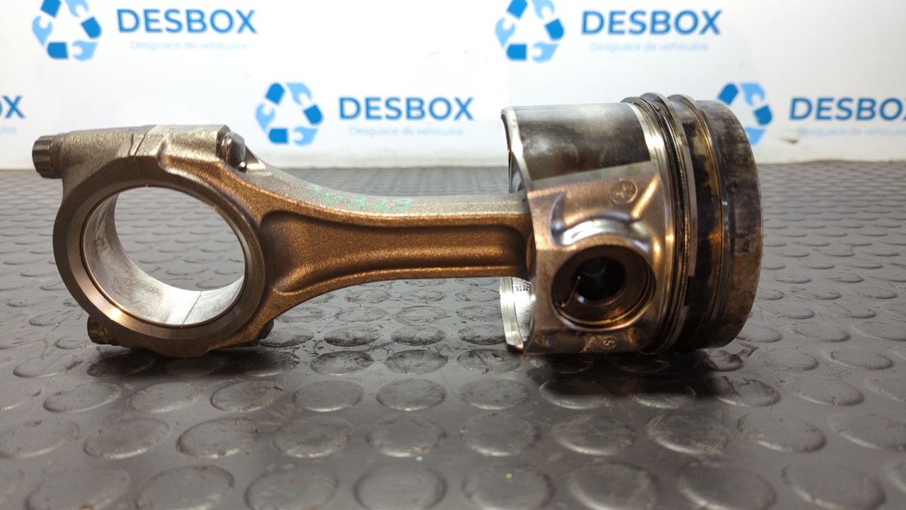 PISTON RENAULT MAXITY
