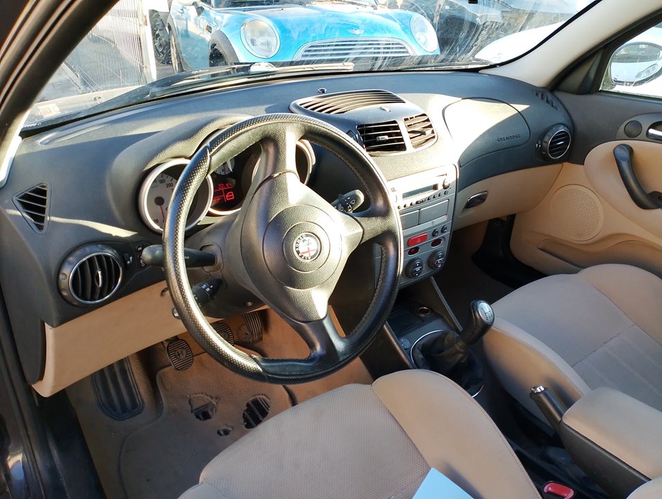 PILOTO DELANTERO IZQUIERDO ALFA ROMEO 147 (190) - vista 4