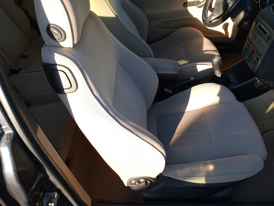 PILOTO DELANTERO IZQUIERDO ALFA ROMEO 147 (190) - vista 11