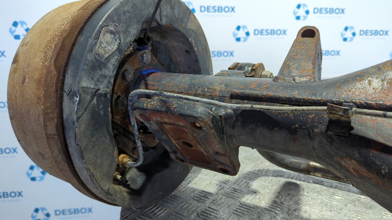 PUENTE TRASERO NISSAN L80 - vista 3