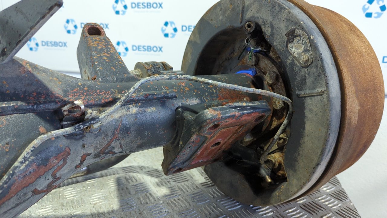 PUENTE TRASERO NISSAN L80 - vista 4