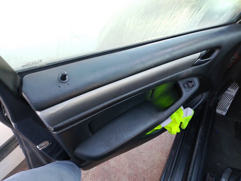 FARO IZQUIERDO BMW SERIE 3 BERLINA (E46) - vista 2