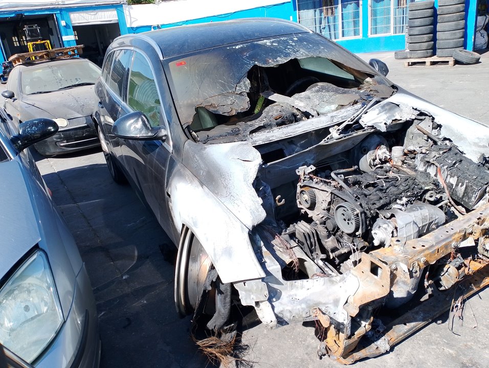 OPEL INSIGNIA BERLINA