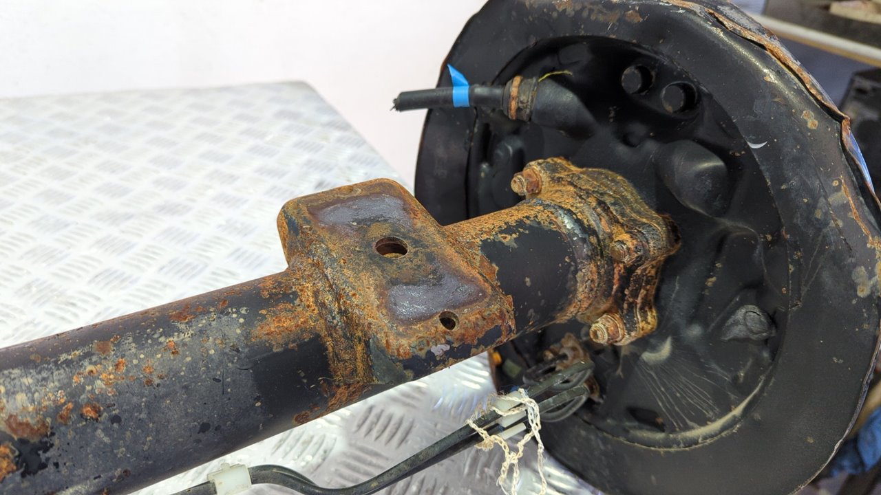 PUENTE TRASERO MITSUBISHI L 300 (P00) - vista 4