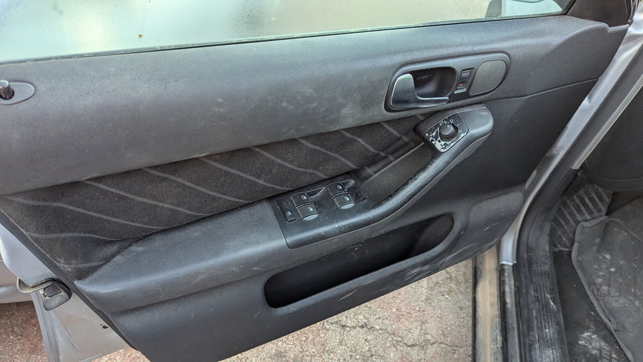 PARAGOLPES TRASERO AUDI A3 (8L) - vista 3