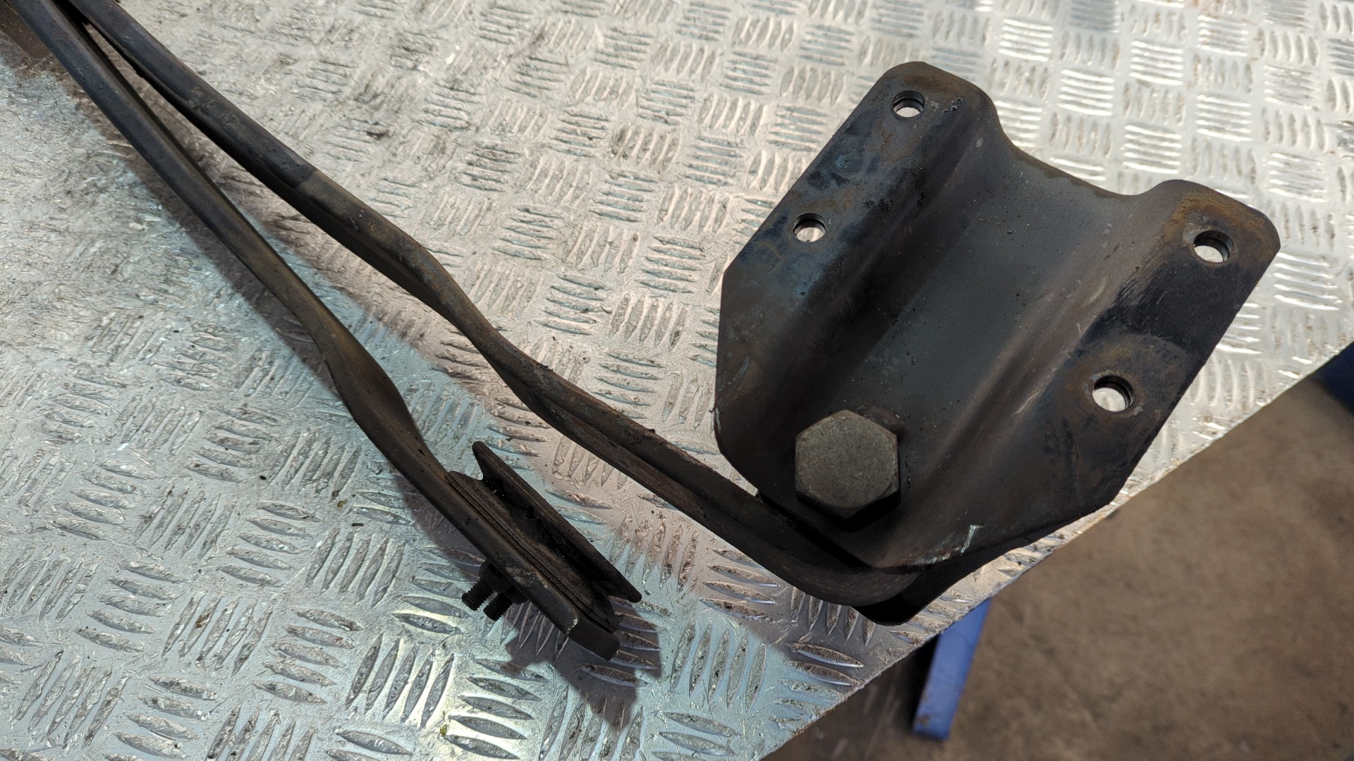 BALLESTA TRASERA RENAULT MAXITY - vista 5