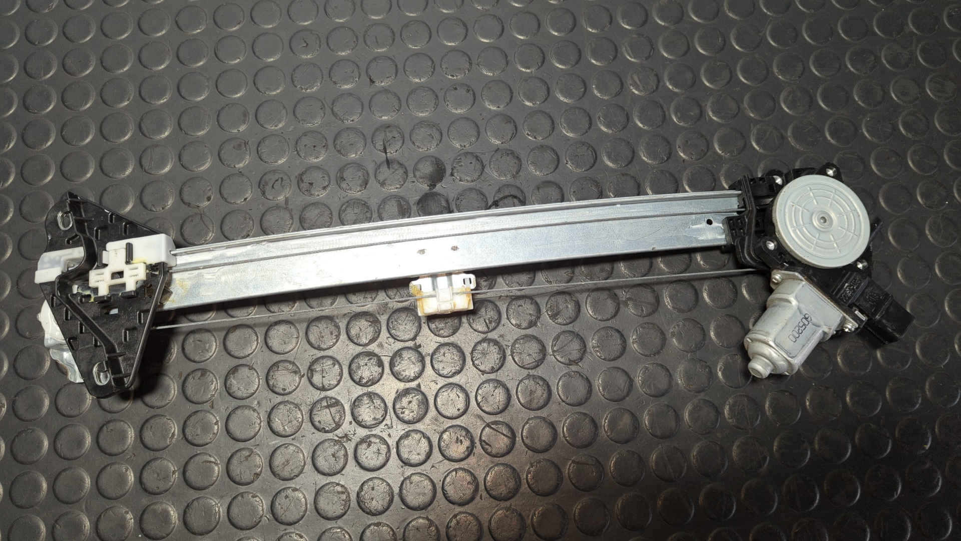 ELEVALUNAS TRASERO IZQUIERDO HONDA CIVIC BERLINA (FN) - vista 2