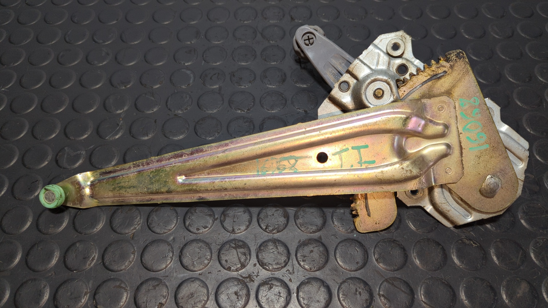 ELEVALUNAS TRASERO IZQUIERDO TOYOTA RAV 4 (A2) - vista 2