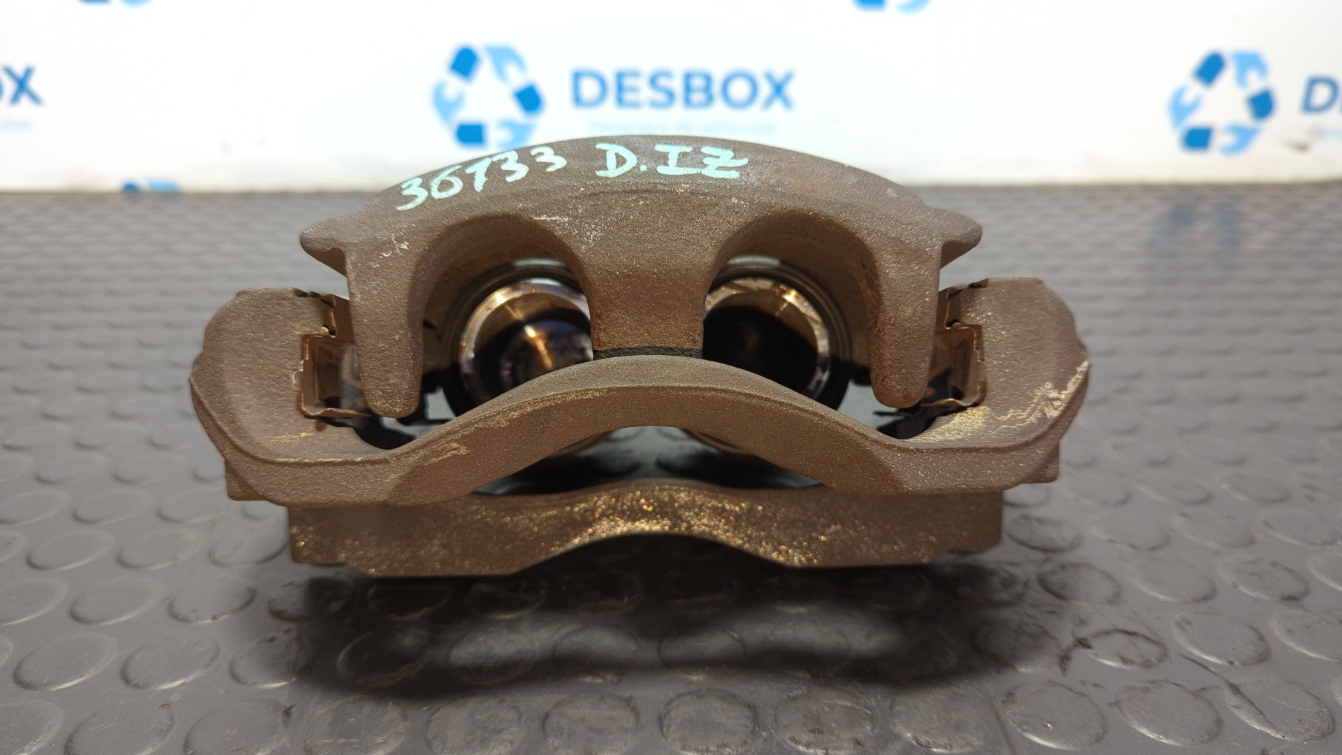 PINZA DE FRENO DELANTERA IZQUIERDA IVECO DAILY CAJA CERRADA (2006 =>) - vista 2
