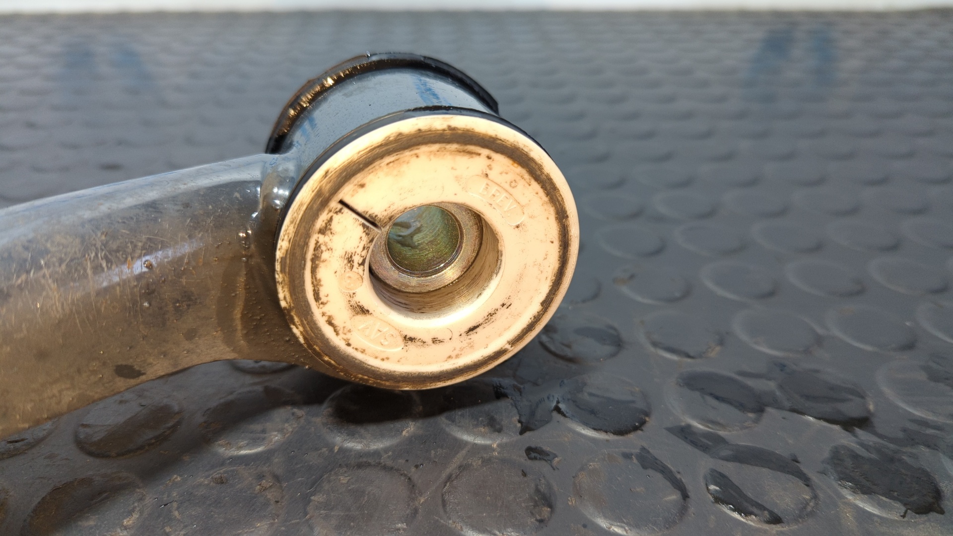 BRAZO IZQUIERDO SUPERIOR DELANTERO IVECO DAILY CAJA CERRADA (2006 =>) - vista 5