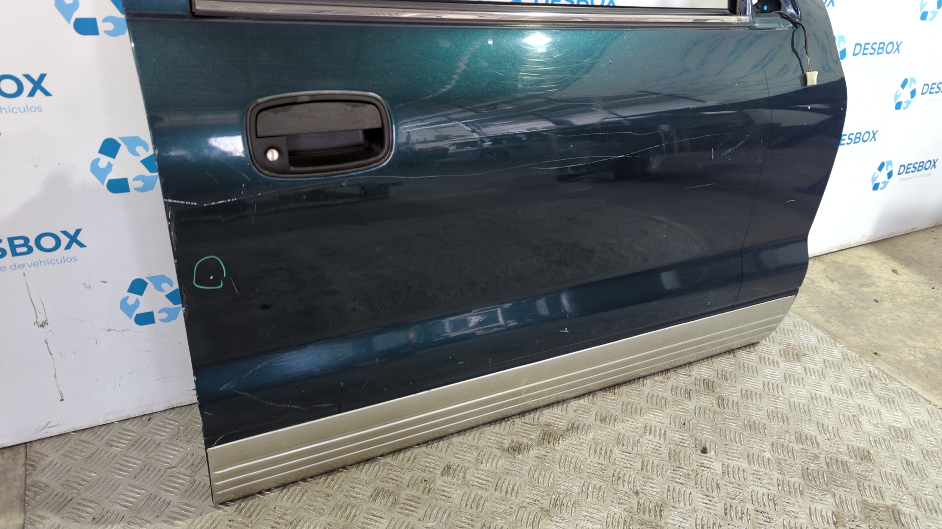 PUERTA DELANTERA DERECHA KIA SPORTAGE - vista 2