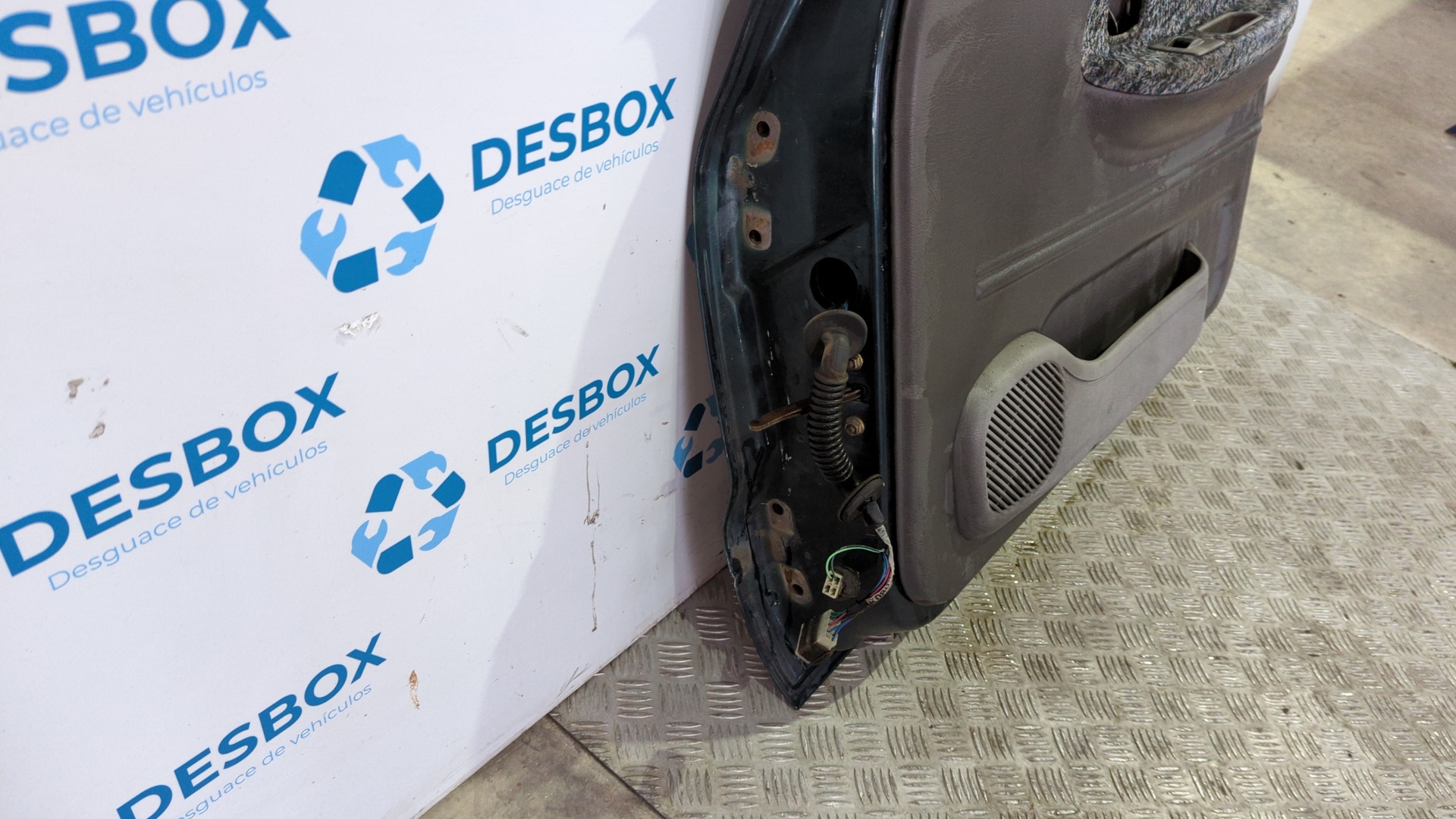 PUERTA DELANTERA DERECHA KIA SPORTAGE - vista 3