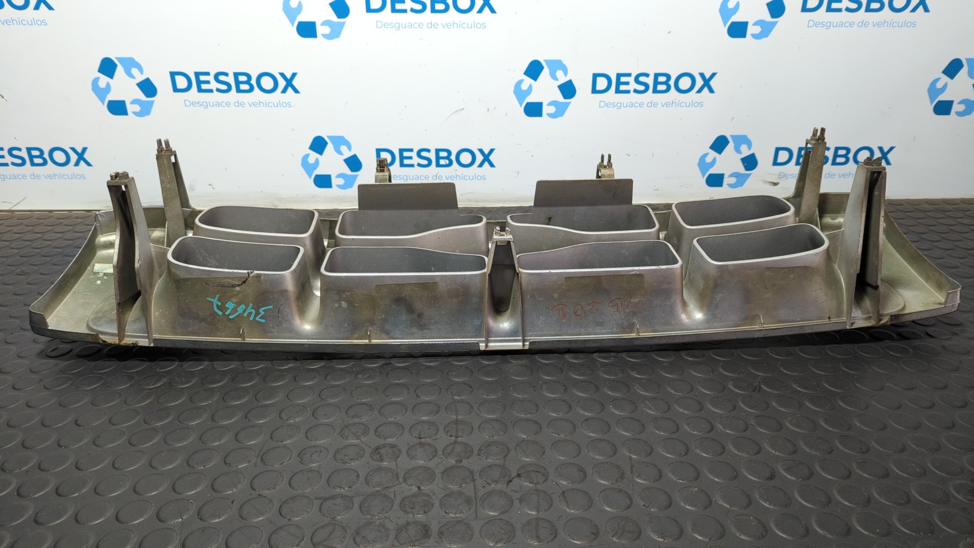 REJILLA DELANTERA FORD RANGER (EQ) - vista 3