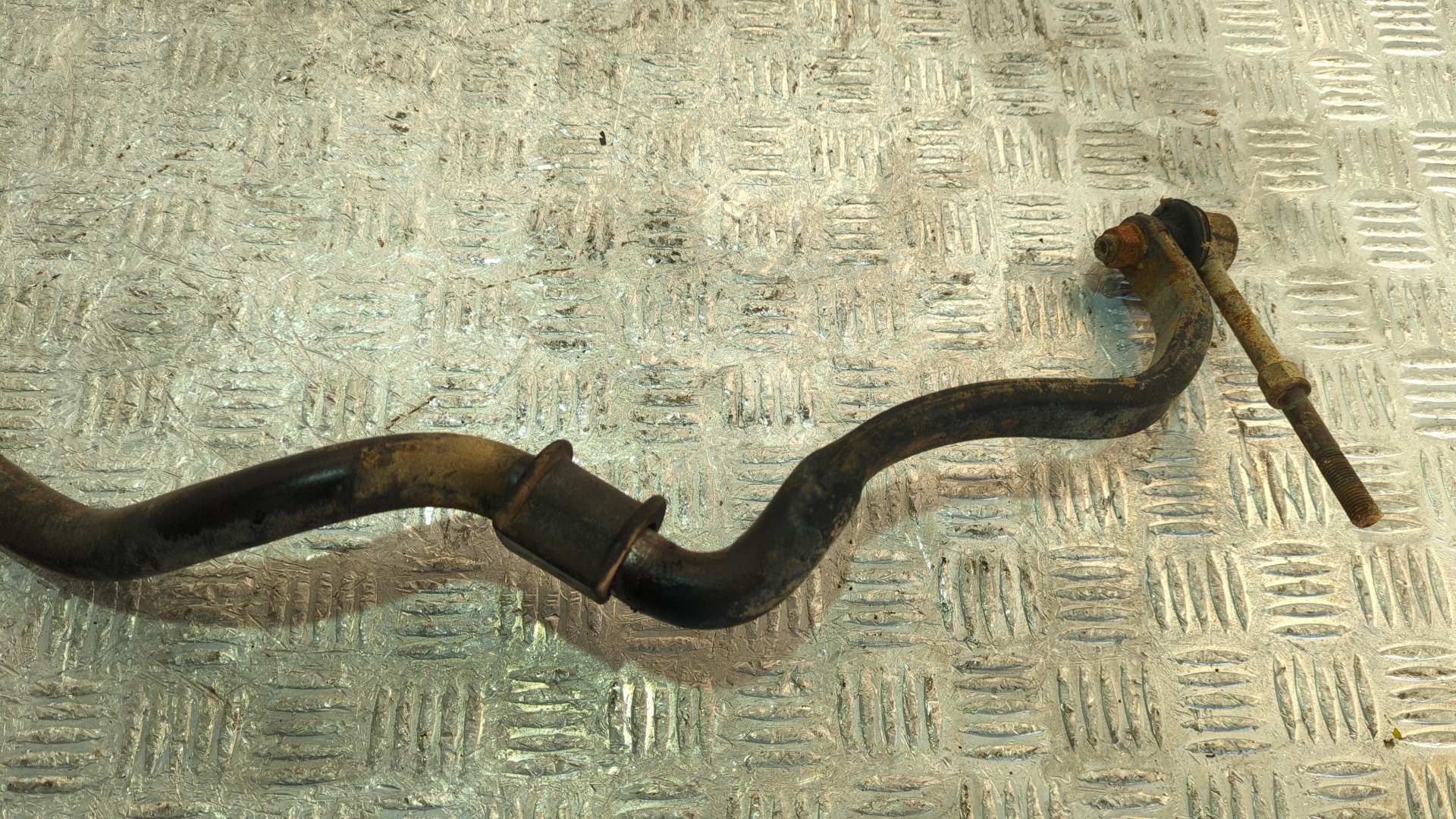 BARRA ESTABILIZADORA DELANTERA TOYOTA HILUX (KUN) - vista 2