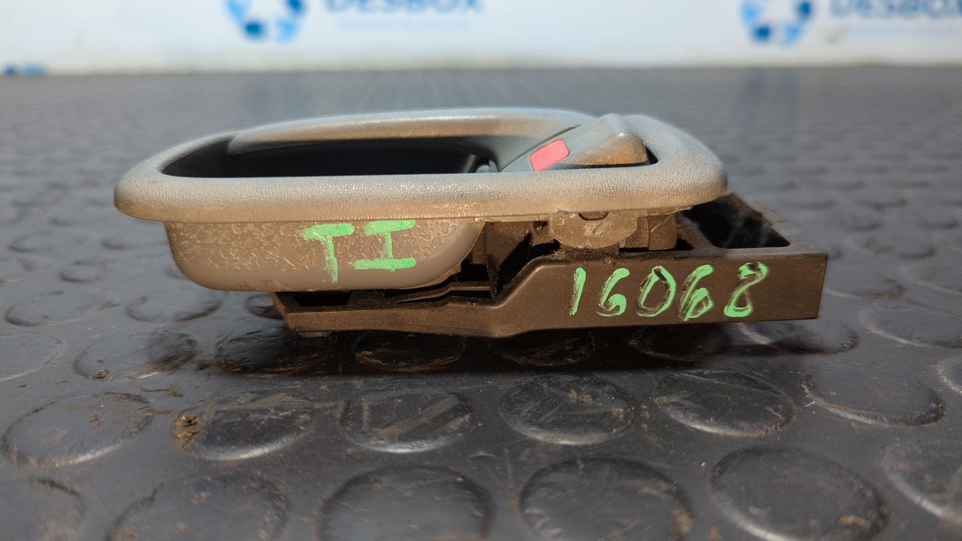 MANETA INTERIOR TRASERA IZQUIERDA TOYOTA RAV 4 (A2) - vista 2