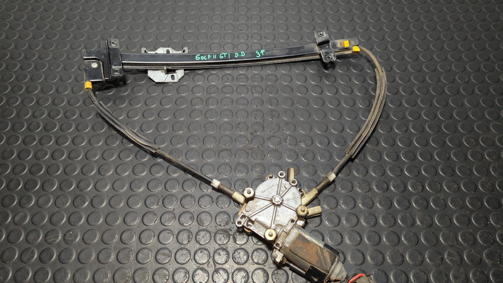 ELEVALUNAS DELANTERO DERECHO VOLKSWAGEN GOLF II (191/193)