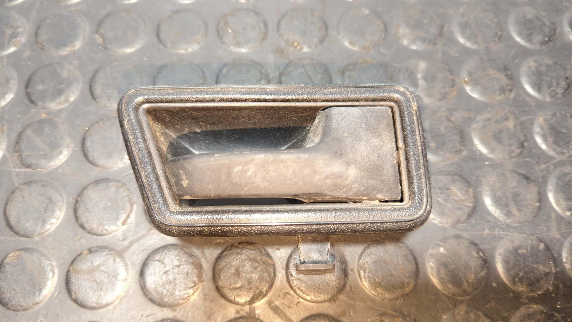 MANETA INTERIOR DELANTERA DERECHA VOLKSWAGEN POLO (867/871/873)