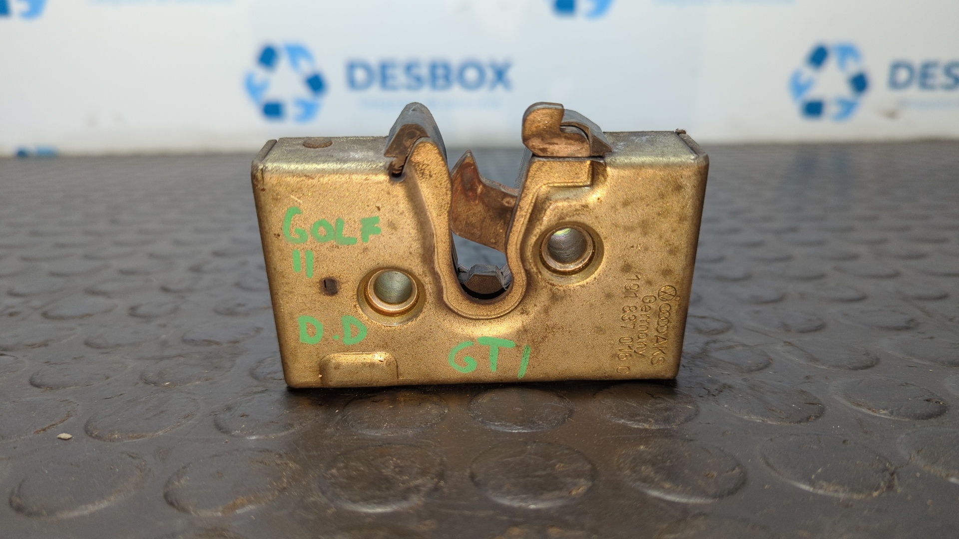 CERRADURA PUERTA DELANTERA DERECHA VOLKSWAGEN GOLF II (191/193)