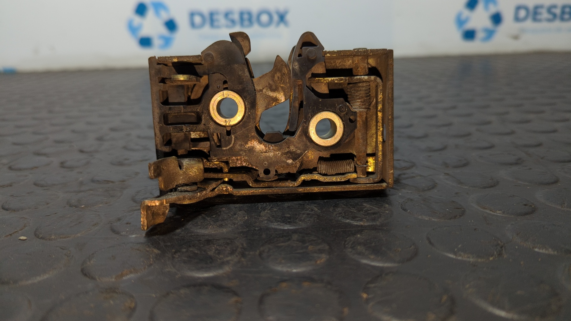 CERRADURA PUERTA DELANTERA DERECHA VOLKSWAGEN GOLF II (191/193) - vista 2