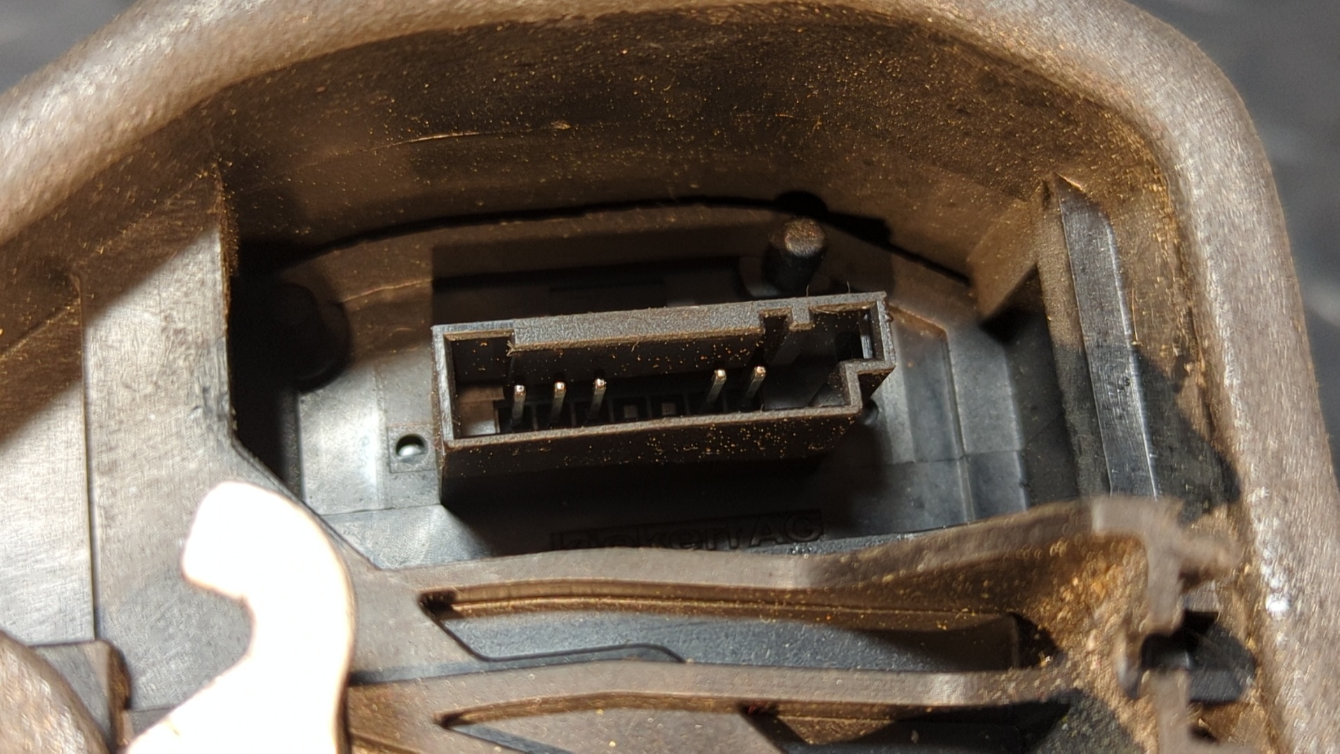 CERRADURA PUERTA DELANTERA IZQUIERDA BMW SERIE 1 BERLINA (E81/E87) - vista 3