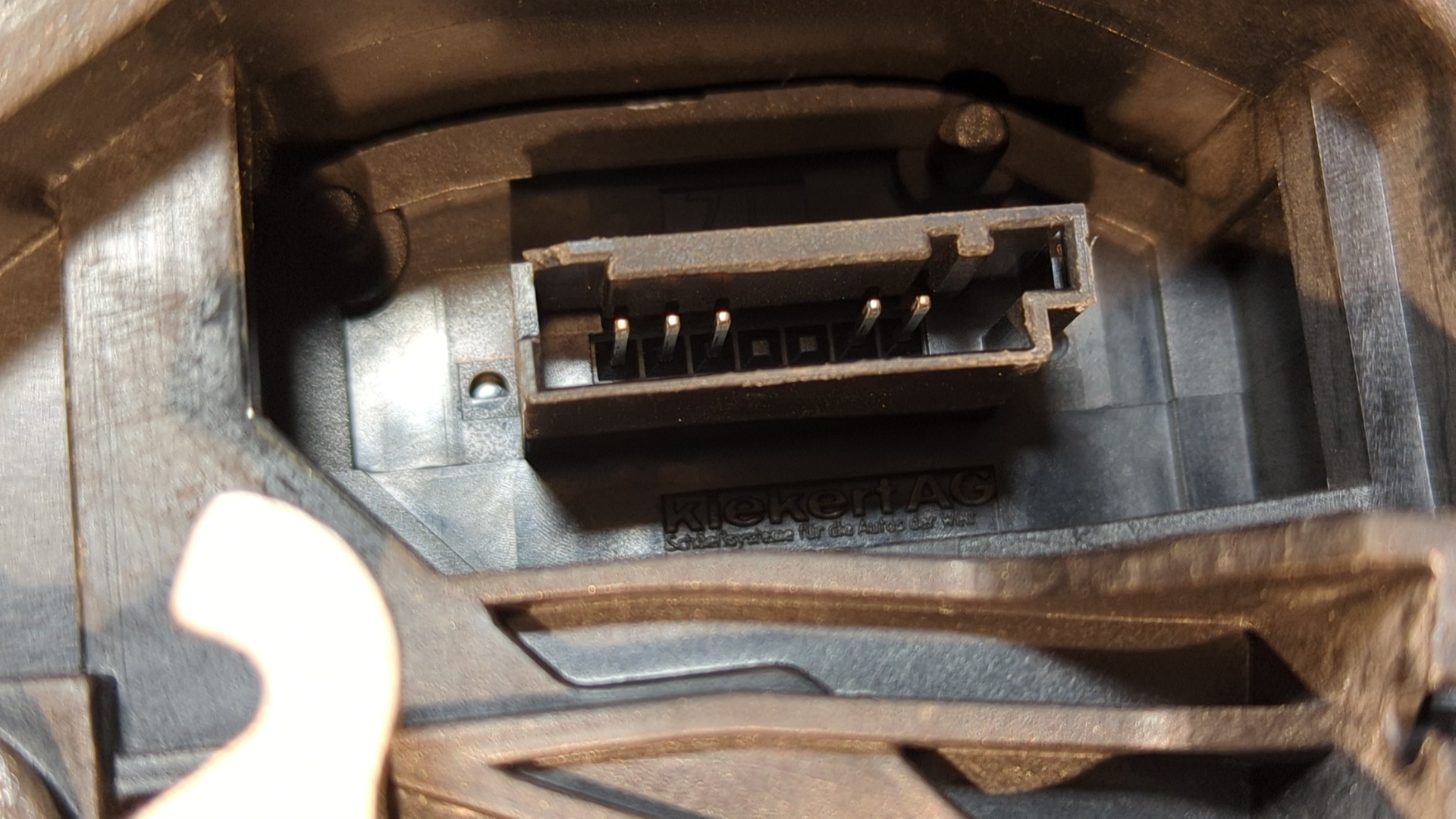 CERRADURA PUERTA TRASERA IZQUIERDA BMW SERIE 1 BERLINA (E81/E87) - vista 3