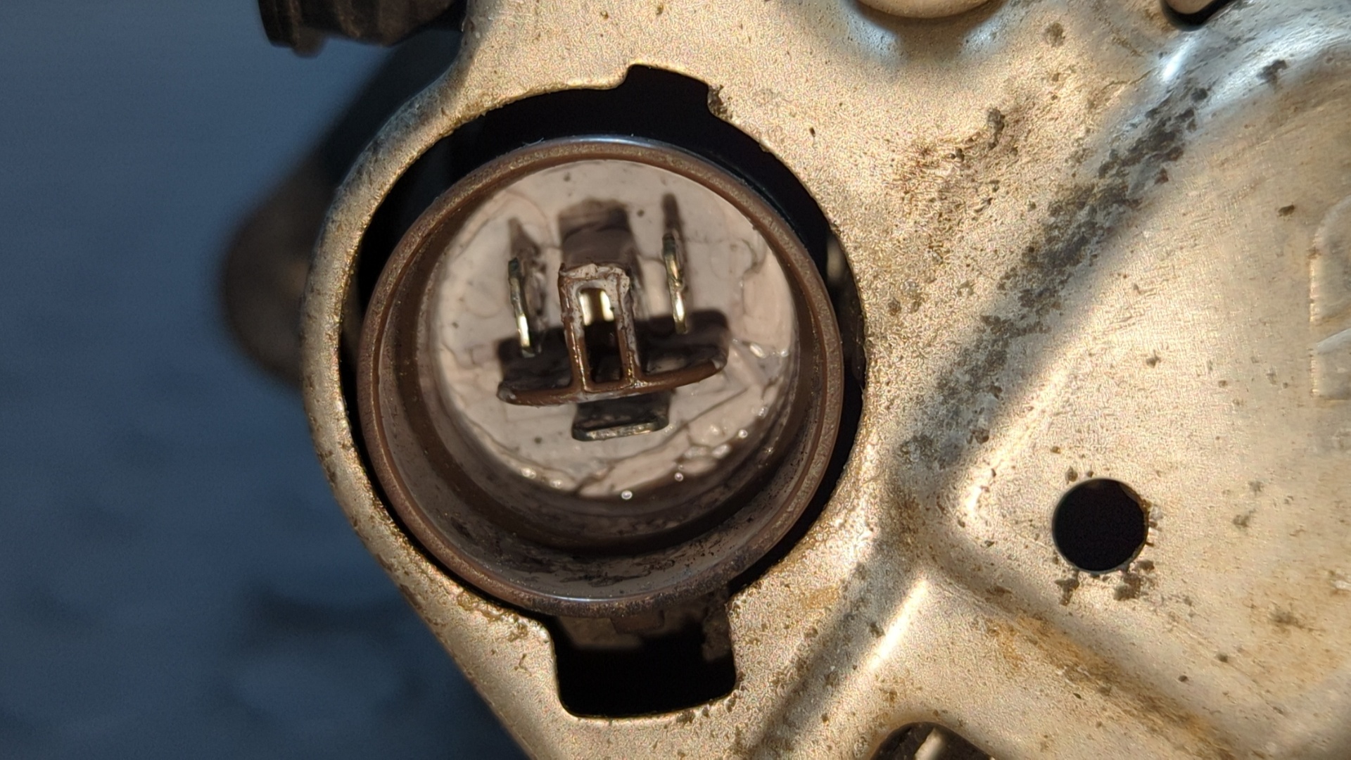 ALTERNADOR TOYOTA HILUX (KUN) - vista 3