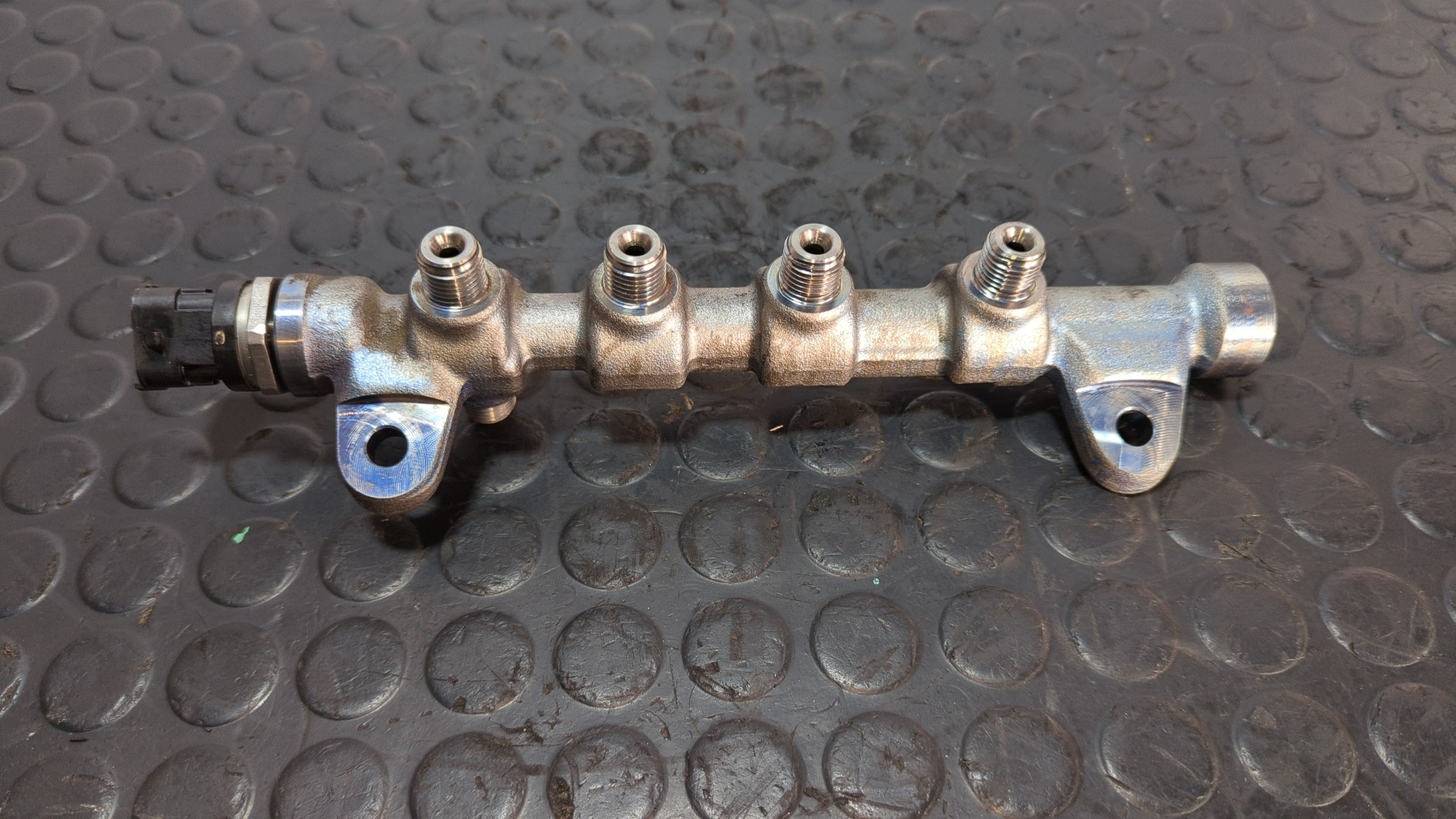 RAMPA INYECTORA FIAT DOBLO - vista 3