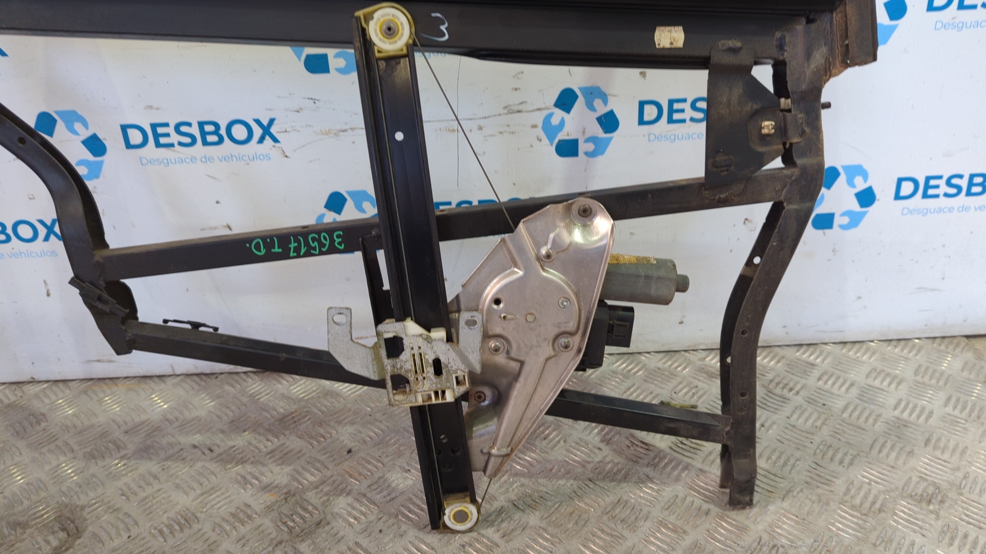 ELEVALUNAS TRASERO DERECHO AUDI ALLROAD QUATTRO (4B5) - vista 4