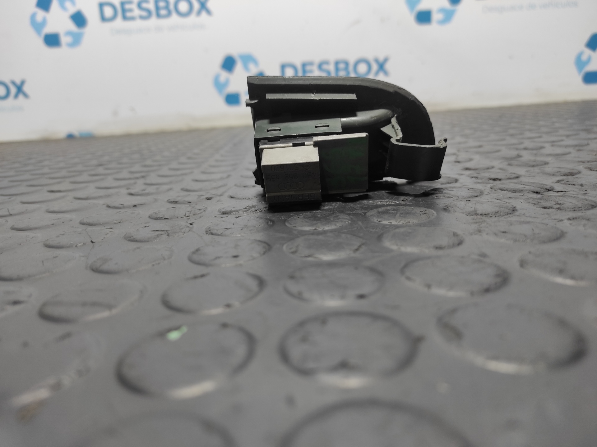 MANDO ELEVALUNAS TRASERO IZQUIERDO AUDI ALLROAD QUATTRO (4B5) - vista 4