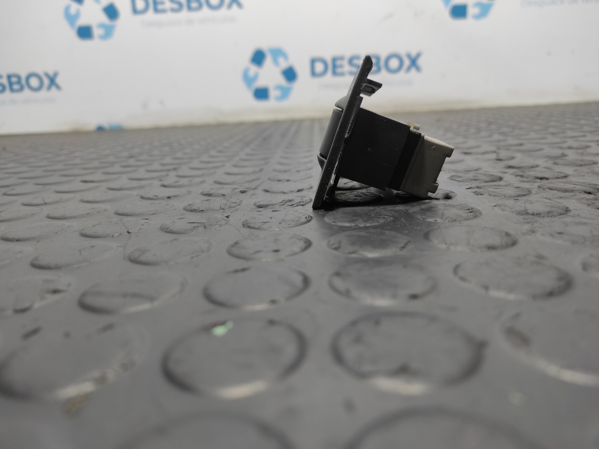 MANDO ELEVALUNAS TRASERO IZQUIERDO AUDI ALLROAD QUATTRO (4B5) - vista 2