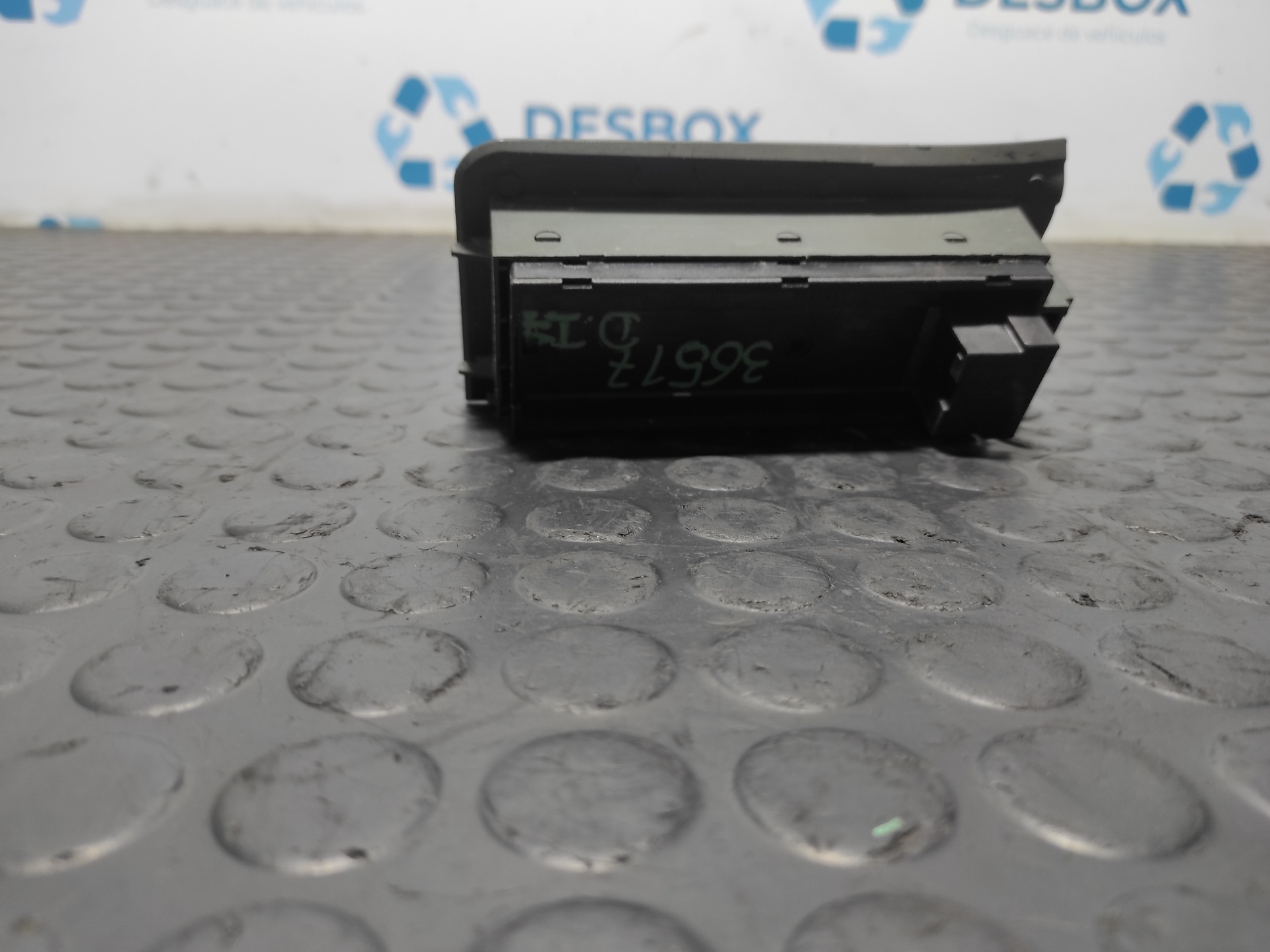 MANDO ELEVALUNAS DELANTERO IZQUIERDO AUDI ALLROAD QUATTRO (4B5) - vista 2