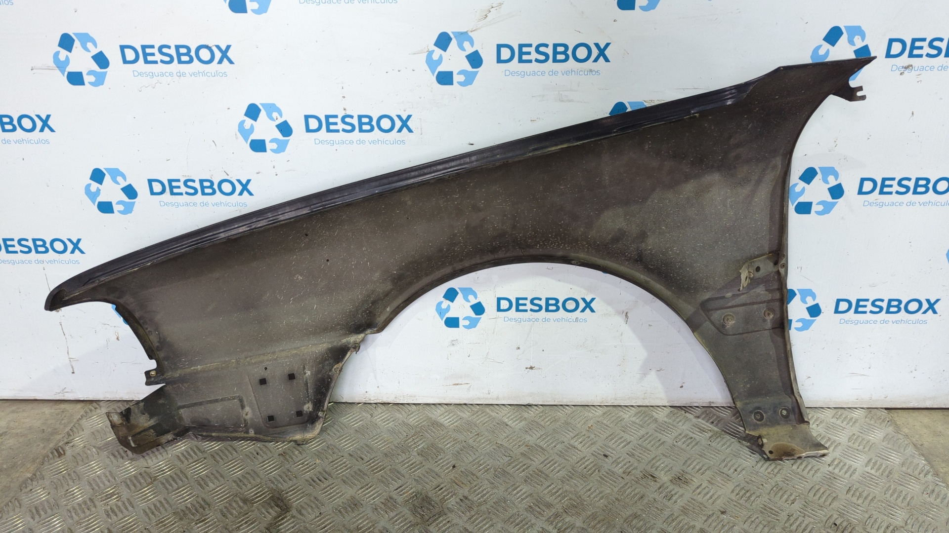 ALETA DELANTERA DERECHA AUDI COUPE (8B3) - vista 2