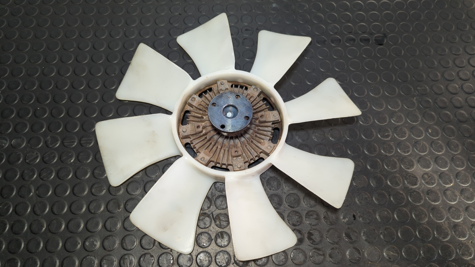 VENTILADOR VISCOSO MOTOR MITSUBISHI MONTERO (L040) - vista 3