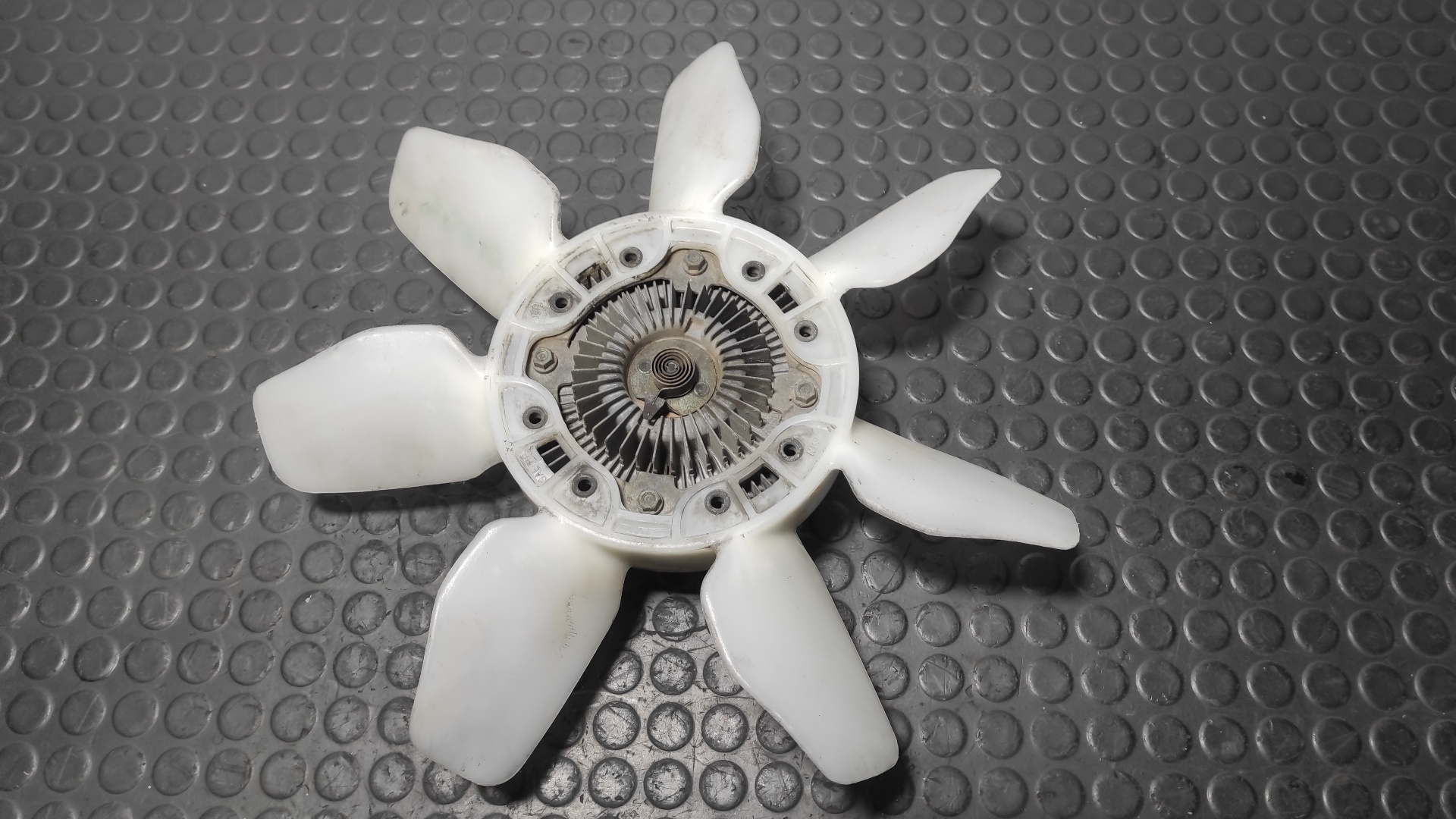 VENTILADOR VISCOSO MOTOR TOYOTA LAND CRUISER (J9)