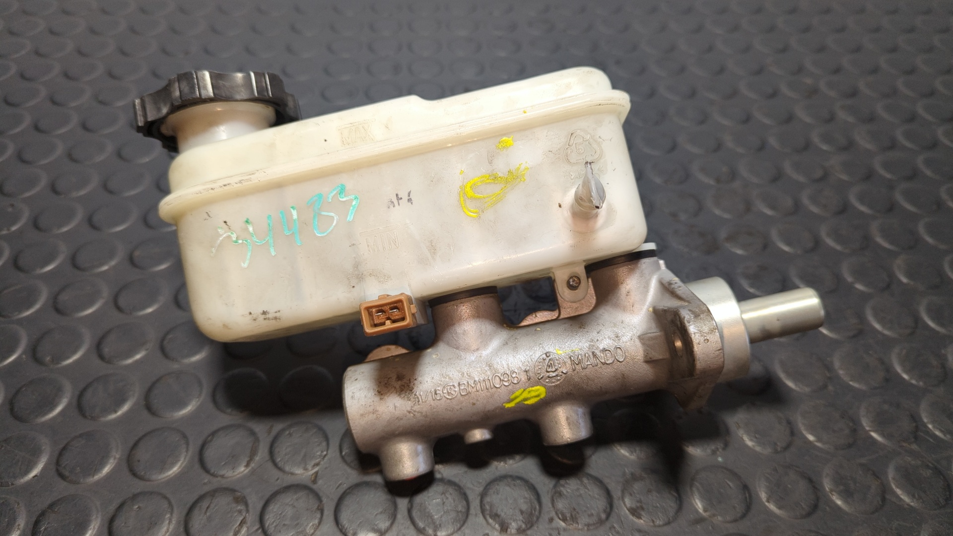 BOMBA FRENO SSANGYONG RODIUS - vista 4