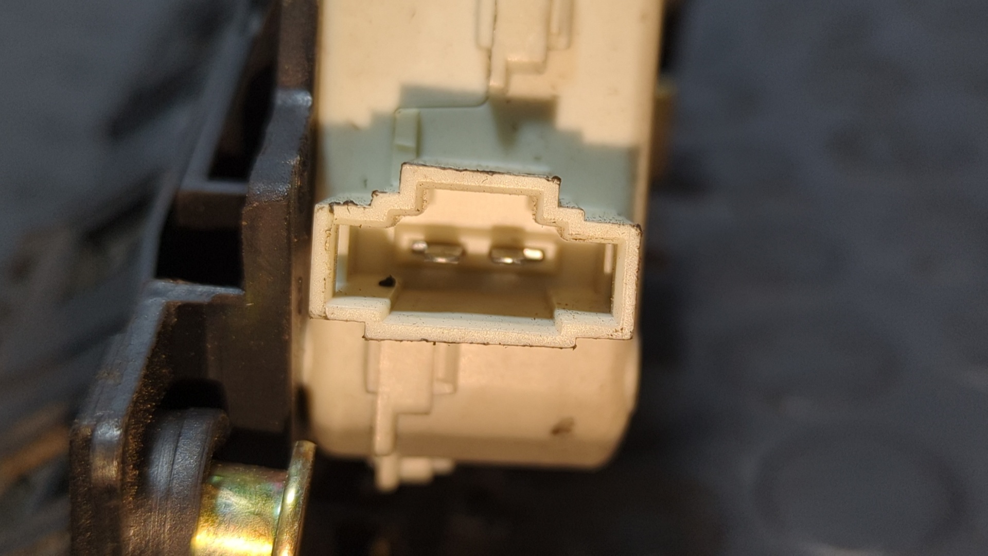 MANETA EXTERIOR MALETERO / PORTON AUDI ALLROAD QUATTRO (4B5) - vista 2