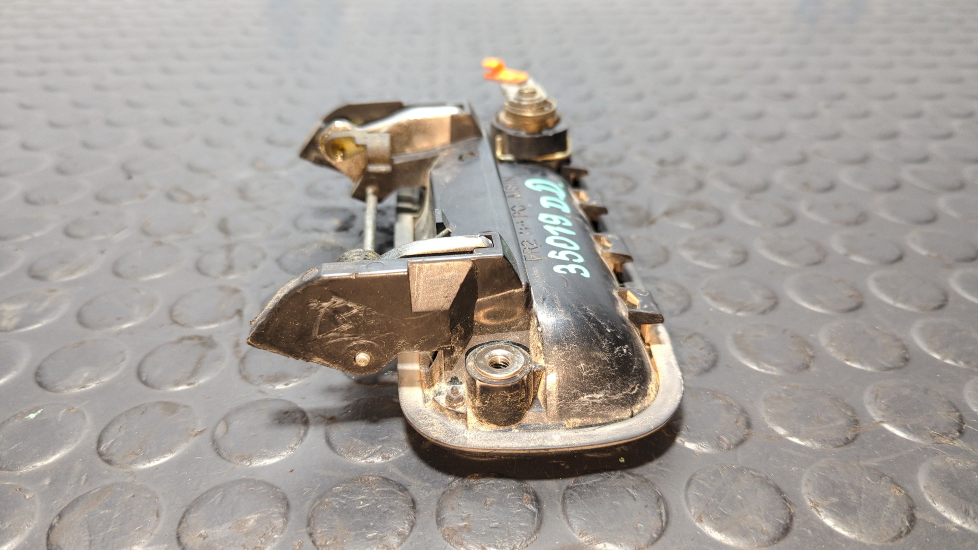 MANETA DELANTERA DERECHA TOYOTA HILUX (KUN) - vista 2