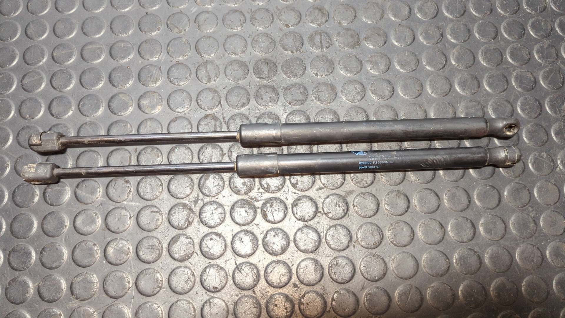 AMORTIGUADORES MALETERO / PORTON RENAULT MEGANE III BERLINA 5 P