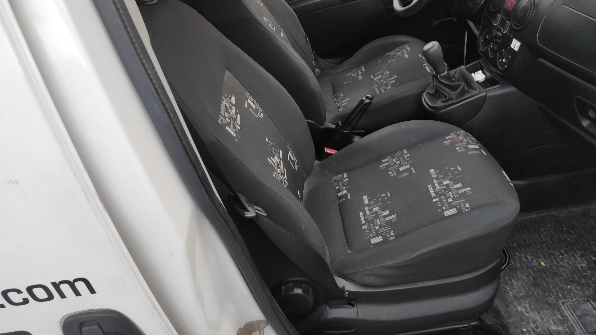 PILOTO TRASERO IZQUIERDO FIAT FIORINO - recambio desguace - vista 6