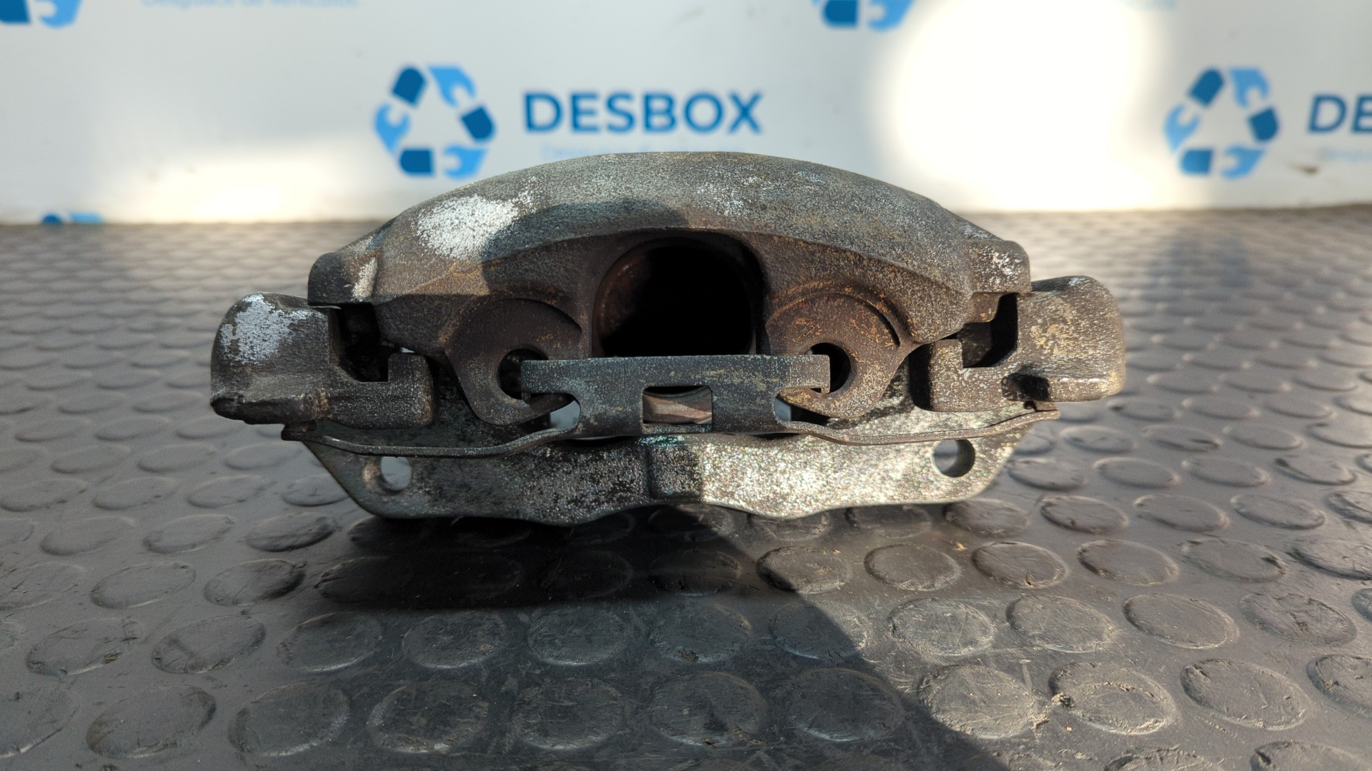 PINZA DE FRENO DELANTERA DERECHA MERCEDES-BENZ VITO (W638) CAJA CERRADA - vista 3