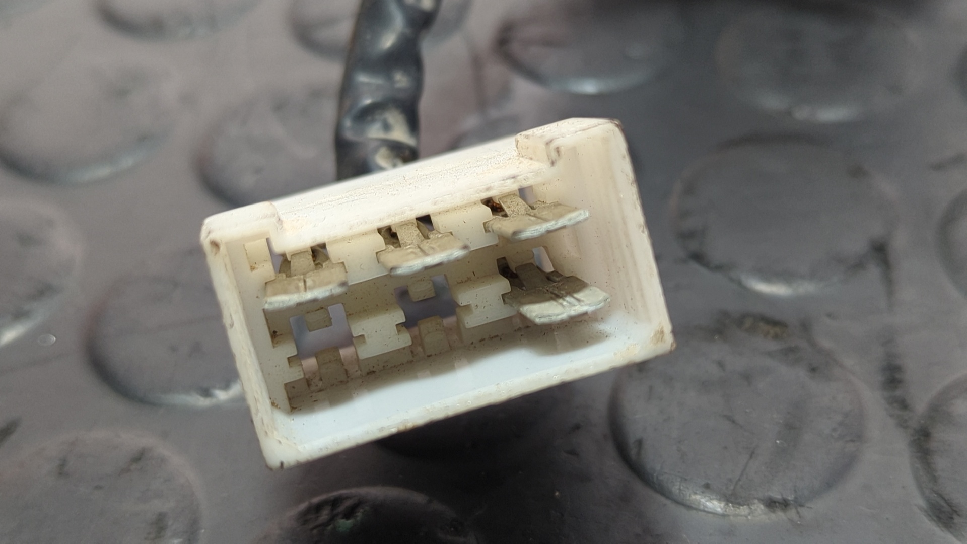 CUADRO INSTRUMENTOS NISSAN L80 - vista 3