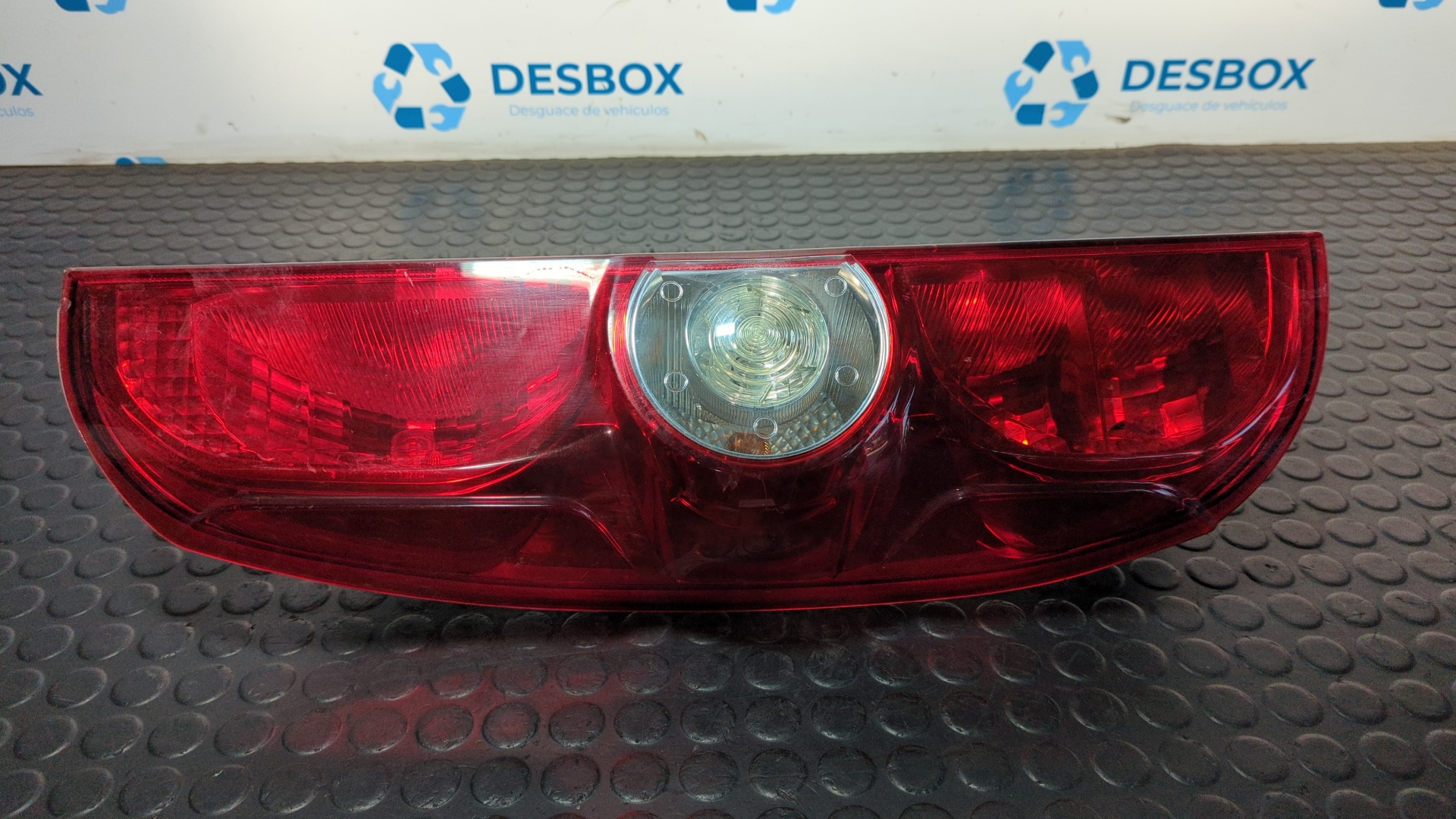 PILOTO TRASERO IZQUIERDO FIAT DOBLO