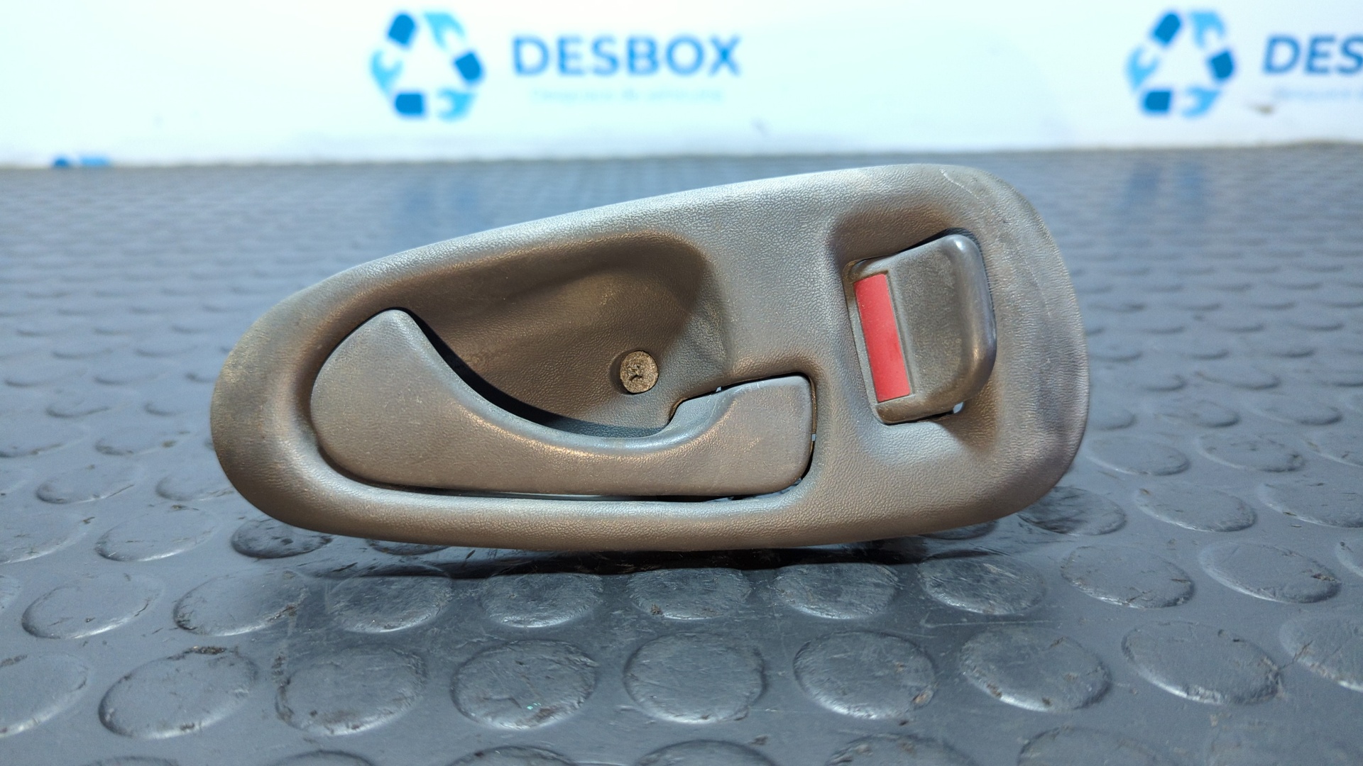 MANETA INTERIOR DELANTERA DERECHA MITSUBISHI L 200 (K6/7)