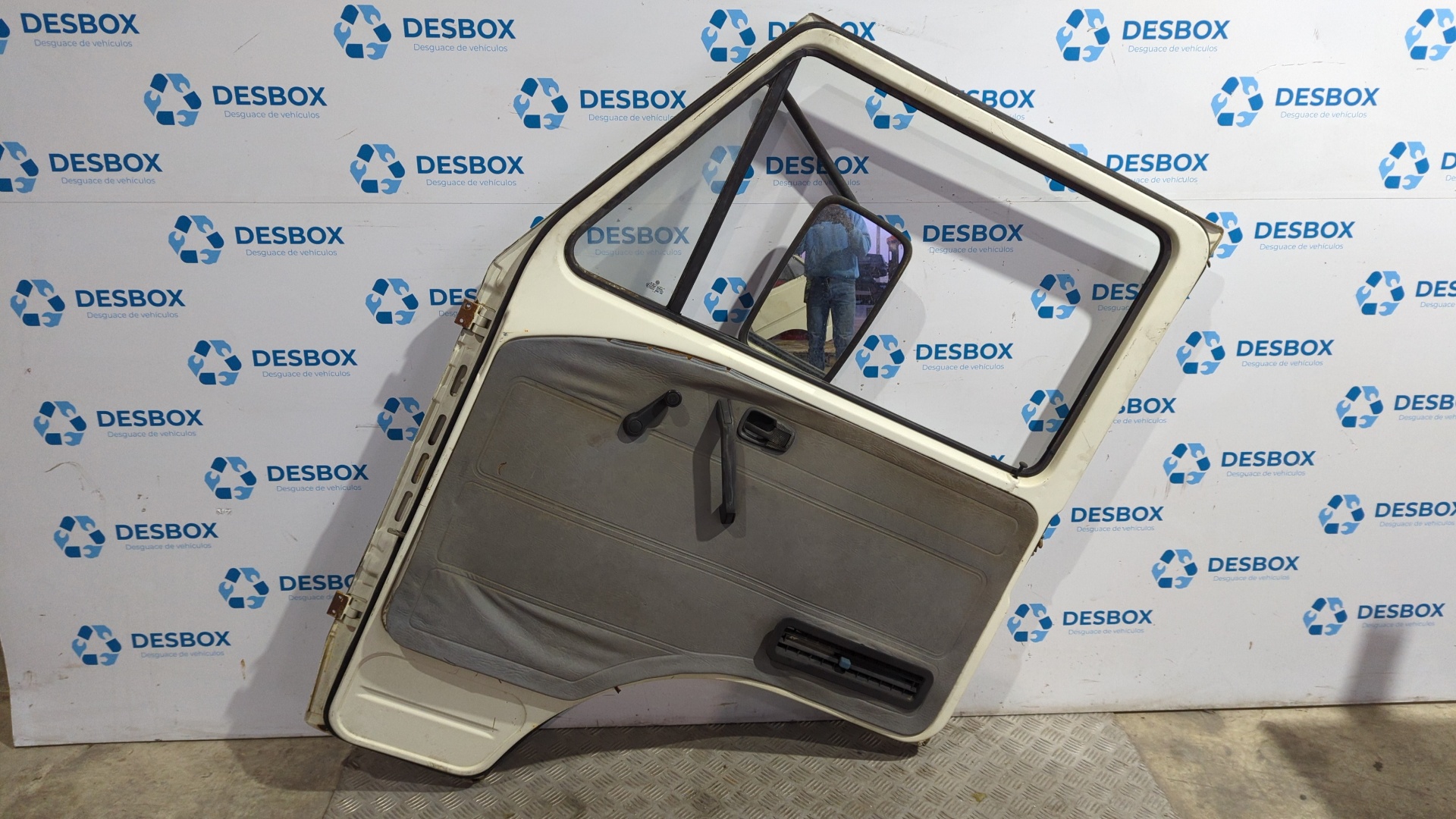 PUERTA DELANTERA DERECHA VOLKSWAGEN LT CAJA - vista 3