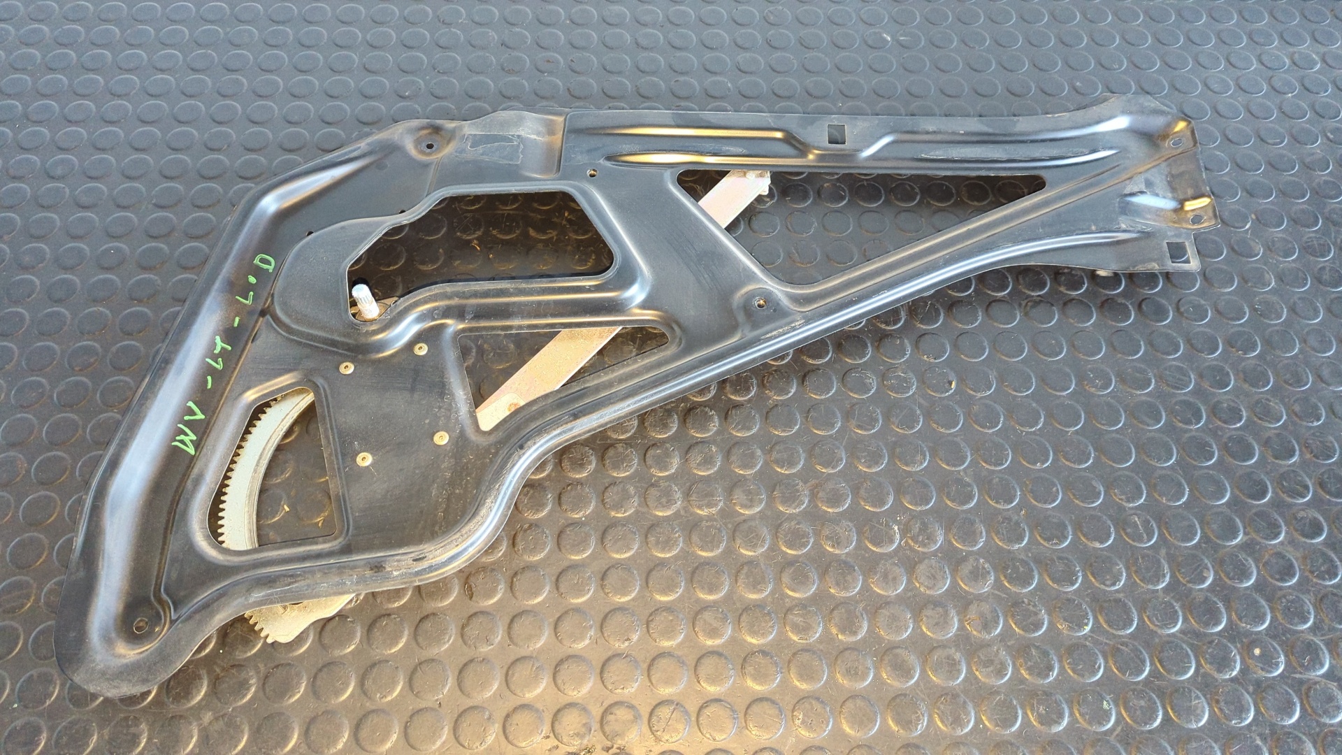 ELEVALUNAS DELANTERO DERECHO VOLKSWAGEN LT CAJA