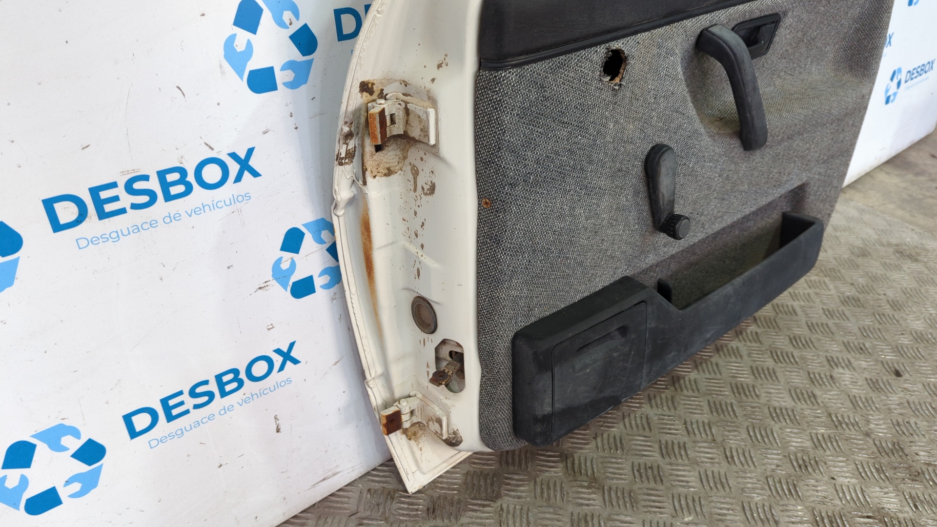 PUERTA DELANTERA DERECHA VOLKSWAGEN GOLF II (191/193) - vista 4